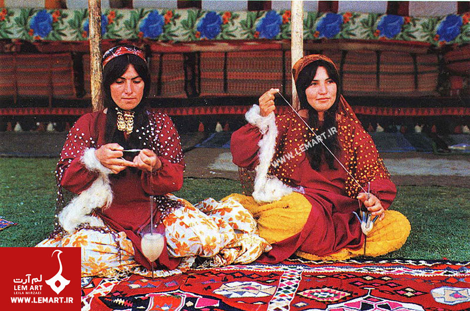 2 | نقش شیر در فرش های قشقایی دستب بافته های ایل قشقایی