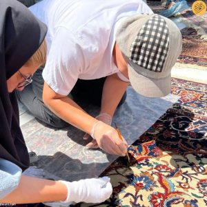 10 | هوادهی فرش های موزه فرش تهران زیر آفتاب داغ فرش های موزه تهران 9 | هوادهی فرش های موزه فرش تهران زیر آفتاب داغ