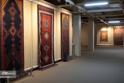 نمایش فرش‌های عشایری ایران 10 | افتتاح نخستین جشنواره فرش‌های عشایری ایران