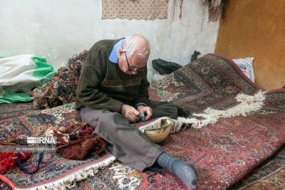 11 | رفوگری و پرداخت قالی (گزارش تصویری) و پرداخت قالی 10 | رفوگری و پرداخت قالی (گزارش تصویری)