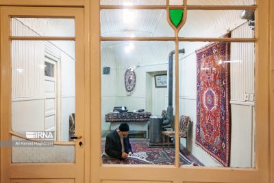 16 | رفوگری و پرداخت قالی (گزارش تصویری) و پرداخت قالی 15 | رفوگری و پرداخت قالی (گزارش تصویری)