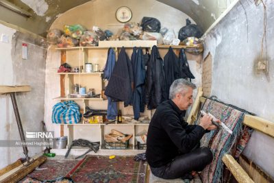 18 | رفوگری و پرداخت قالی (گزارش تصویری) و پرداخت قالی 17 | رفوگری و پرداخت قالی (گزارش تصویری)