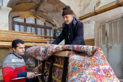 21 | رفوگری و پرداخت قالی (گزارش تصویری) و پرداخت قالی 20 | رفوگری و پرداخت قالی (گزارش تصویری)