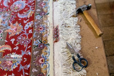 32 | رفوگری و پرداخت قالی (گزارش تصویری) و پرداخت قالی 31 | رفوگری و پرداخت قالی (گزارش تصویری)